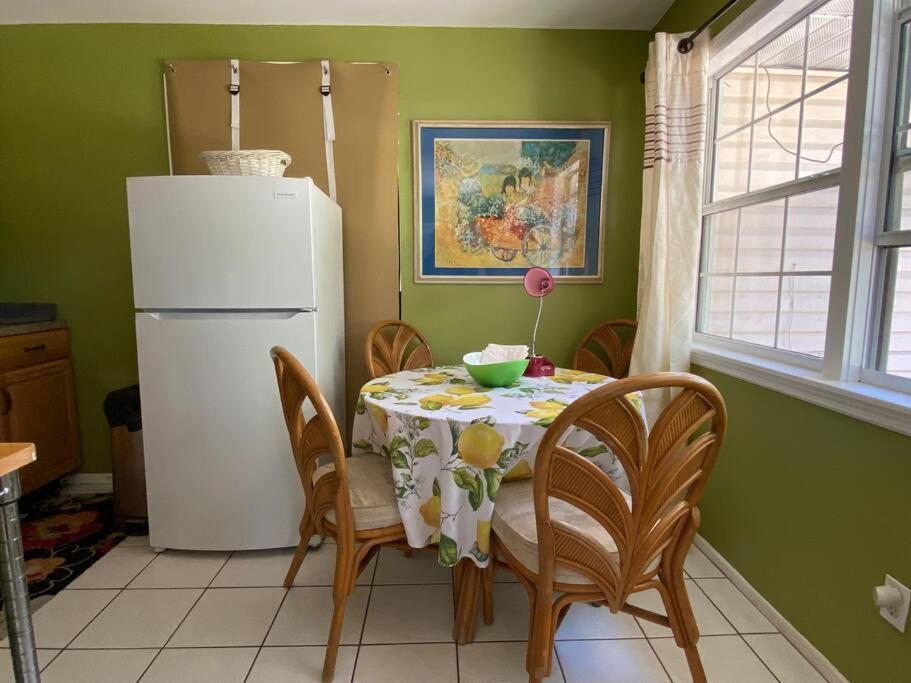 One Bed Suite Near Beaches And Downtown 萨拉索塔 外观 照片